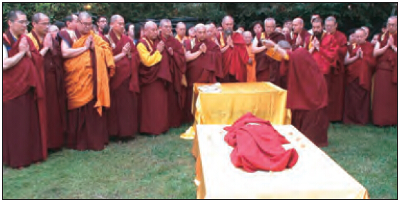 莫知仁波且修摊尸拙火定制炼“喀卓安得丸”-图片1